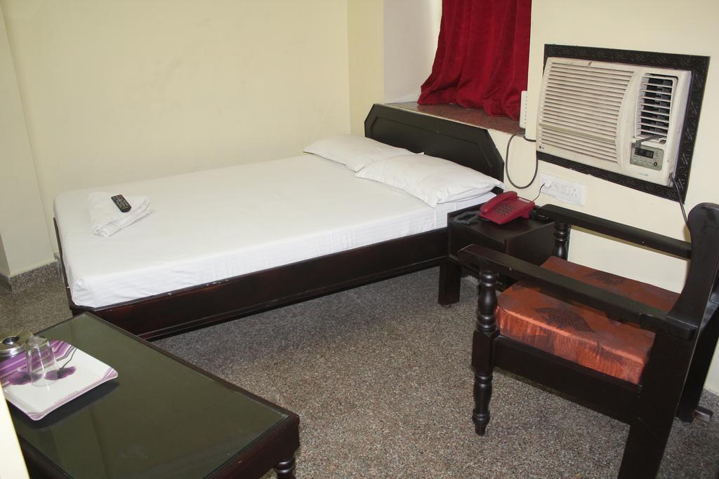Hotel Vijayabhanu Visakhapatnam Room photo